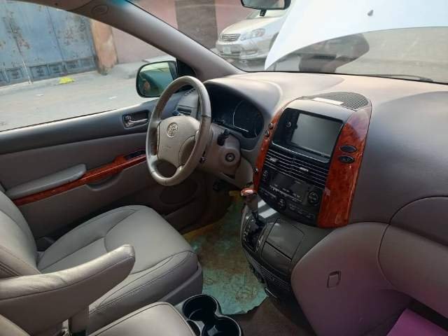 TOYOTA SIENNA 2007 photo 3