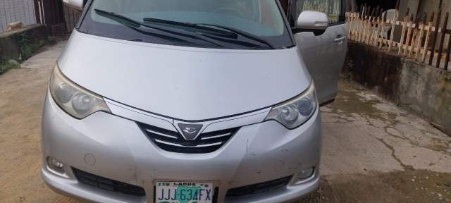 Toyota Estima 2008 Hybrid photo 4